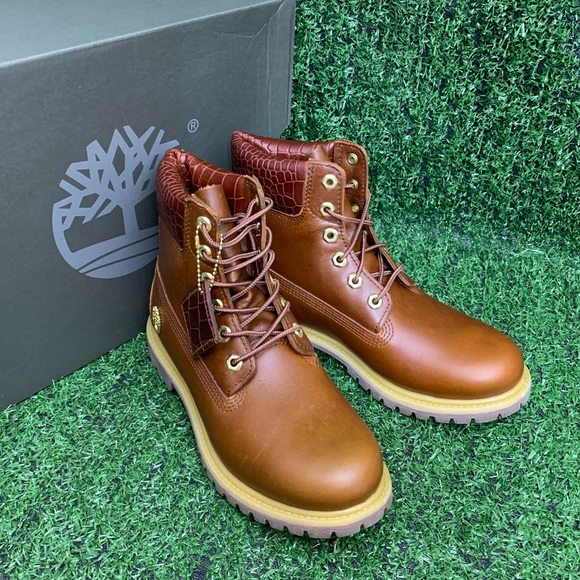 TIMBERLAND WOMEN'S SAFARI CROCODILE 6-INCH WP BOOT - Picture 5 of 11